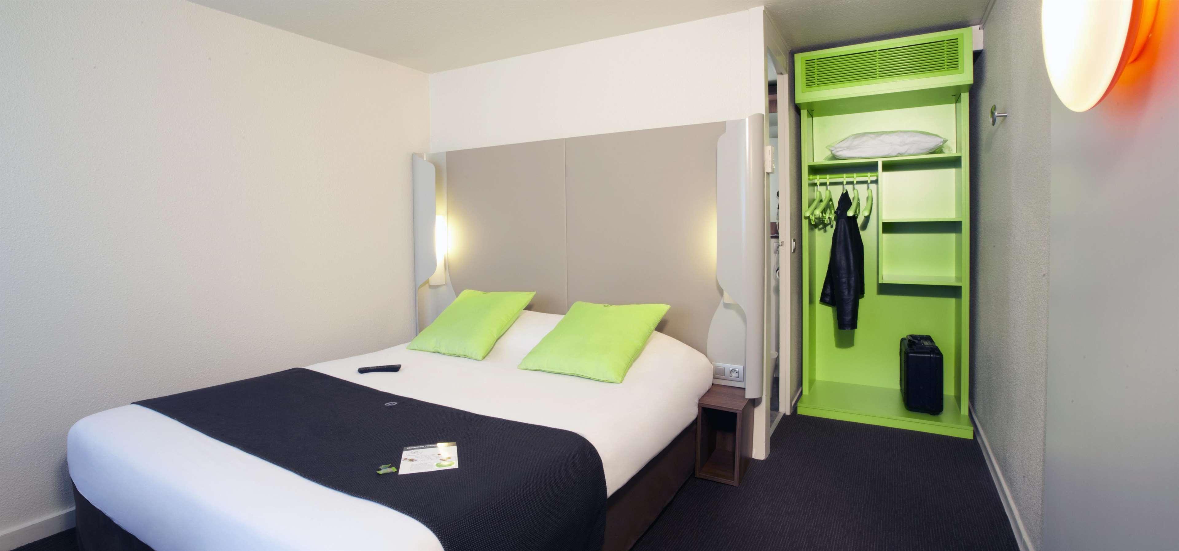 Campanile Brest - Gouesnou Aeroport Otel Oda fotoğraf