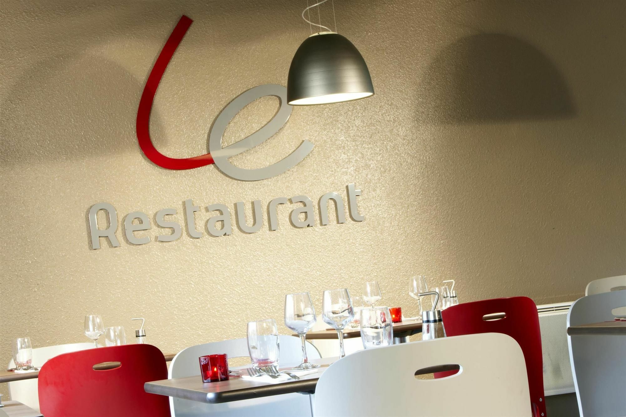 Campanile Brest - Gouesnou Aeroport Otel Restoran fotoğraf